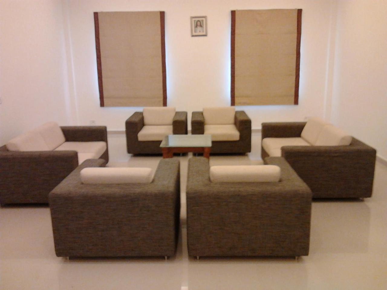 The Avenue Center Hotel Kochi Exterior foto